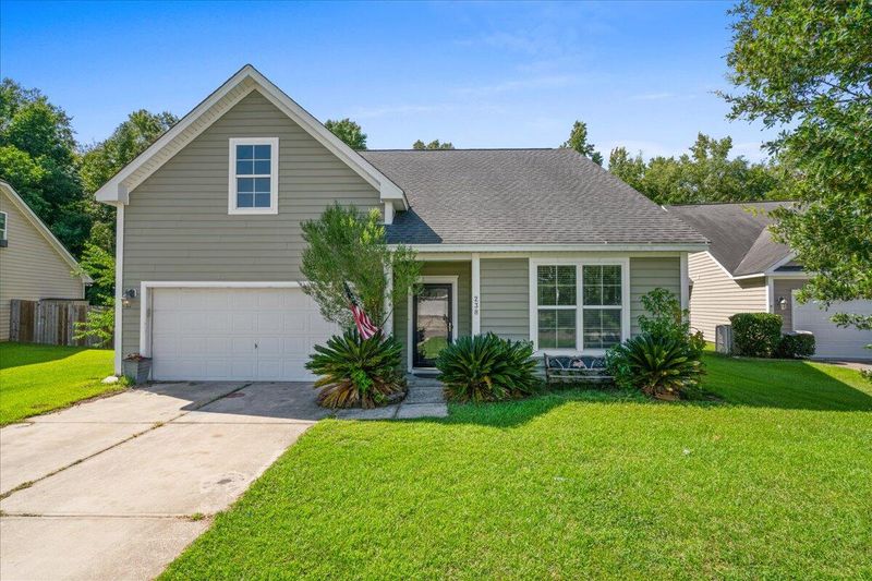 238 Palmetto Village Cir, Moncks Corner, SC 29461