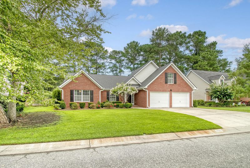 109 Royal Troon Ct, Summerville, SC 29483