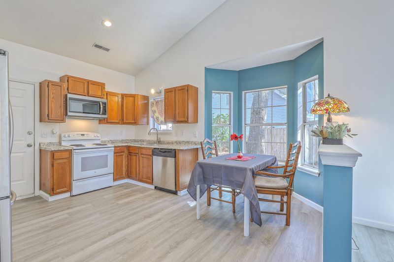 212 Windsor Mill Rd, Goose Creek, SC 29445