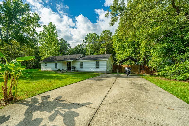 100 Rosa Gray Ln, Goose Creek, SC 29445