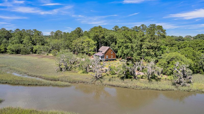1711 Yellow House Rd, Wadmalaw Island, SC 29487