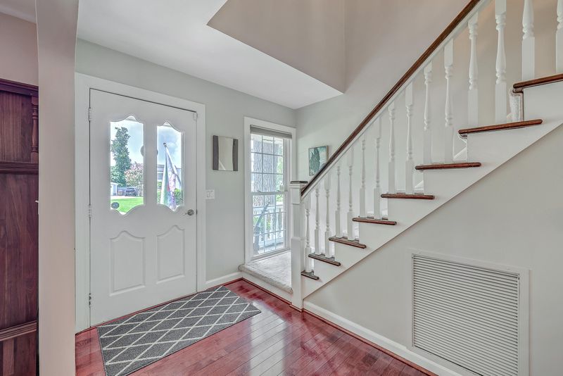 881 Regatta Rd, Charleston, SC 29412