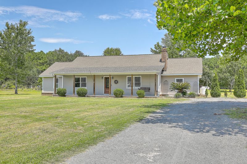 504 Sugar Ln, Cordesville, SC 29434