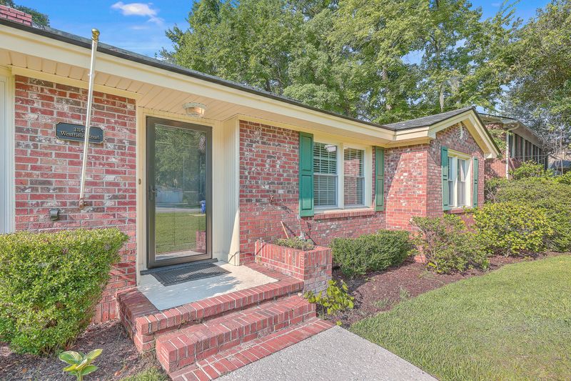 1843 Westfield Rd, Charleston, SC 29407