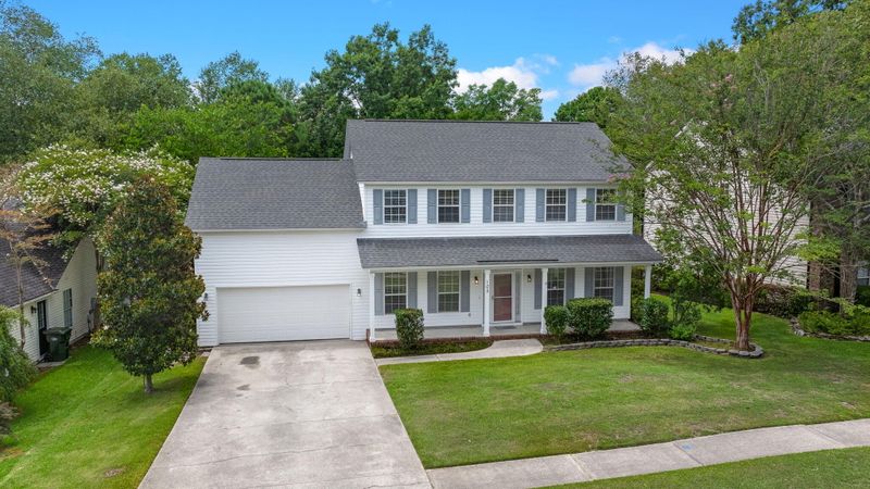 105 N Pembroke Dr, Goose Creek, SC 29445
