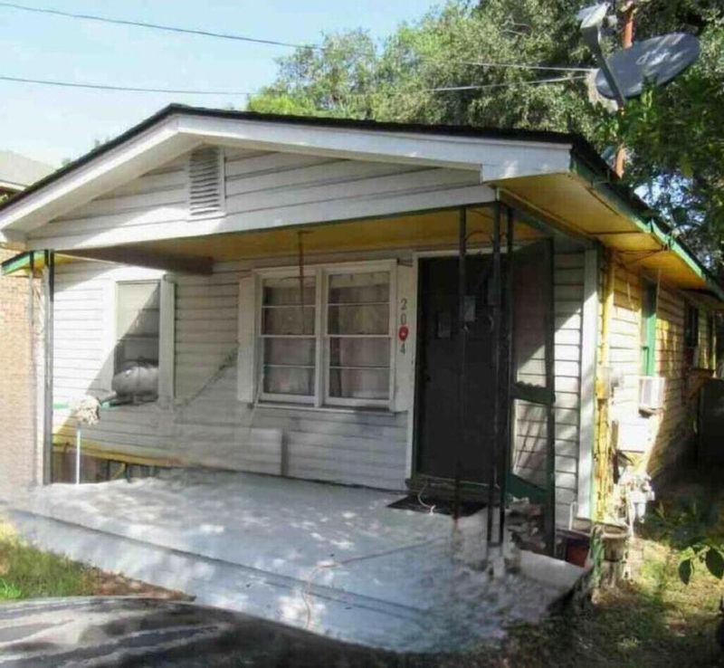 2004 Gumwood Blvd, North Charleston, SC 29406