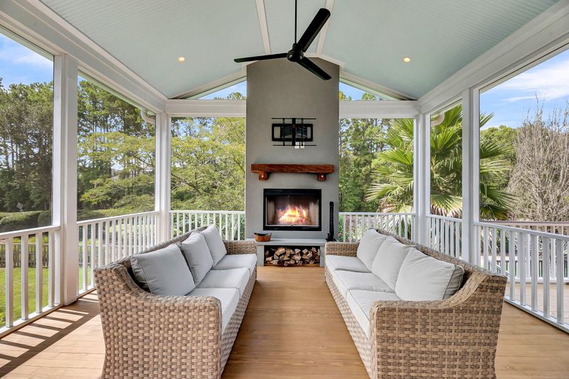 317 Megans Bay Ln, Charleston, SC 29492