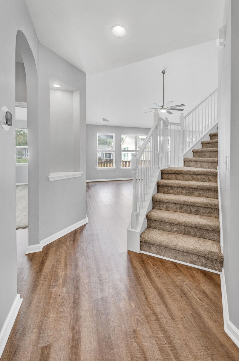 1606 Crossbill Trl, Hanahan, SC 29410