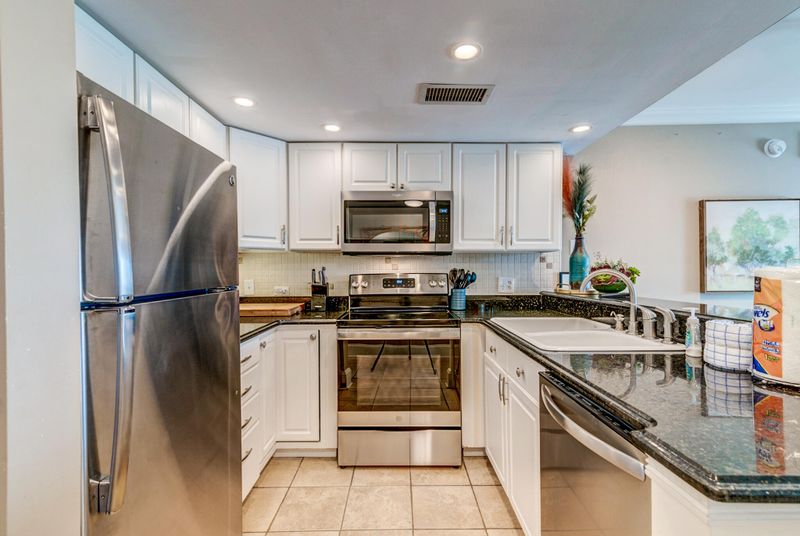 2915 Atrium Villa #15, Johns Island, SC 29455