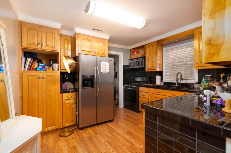 5030 Lancaster St, North Charleston, SC 29405