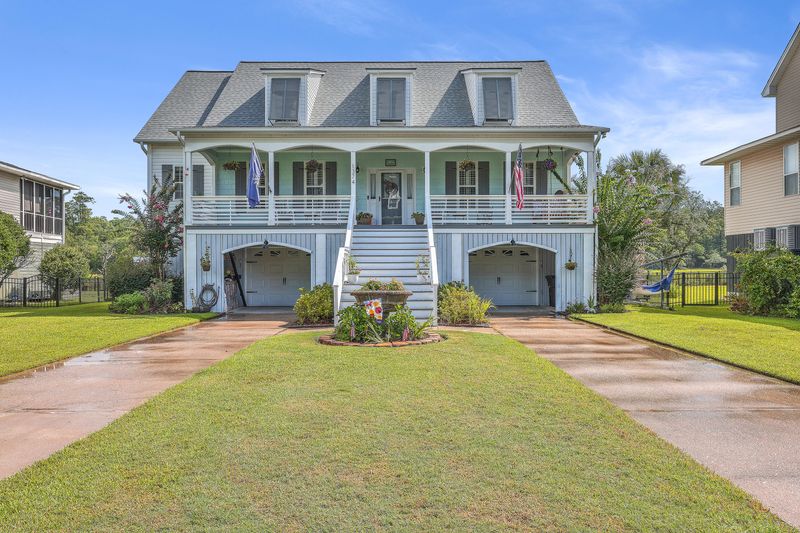 1374 Black River Dr, Mount Pleasant, SC 29466