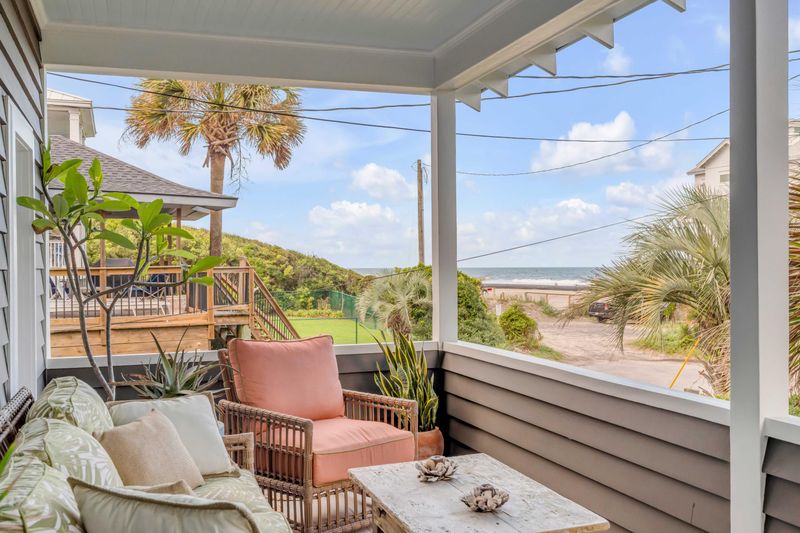 1212 E Arctic Ave, Folly Beach, SC 29439