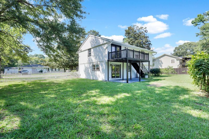 1685 Mepkin Rd, Charleston, SC 29407