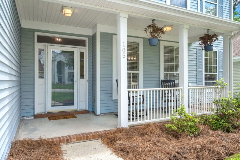 105 Isherwood Dr, Goose Creek, SC 29445