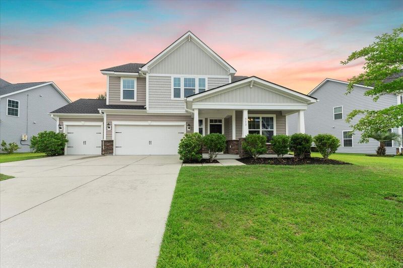 423 Spectrum Rd, Summerville, SC 29486