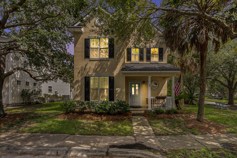 28 Regency Oaks Dr, Summerville, SC 29485