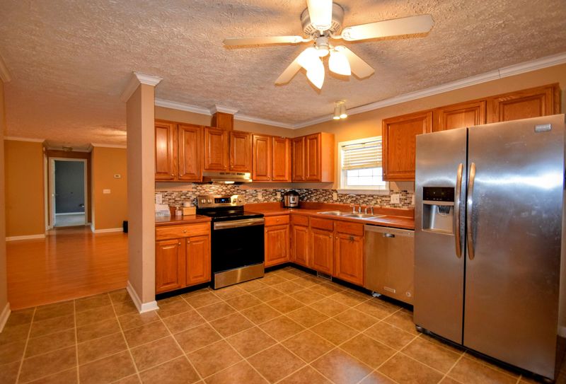 1126 Jerry Way, Summerville, SC 29486