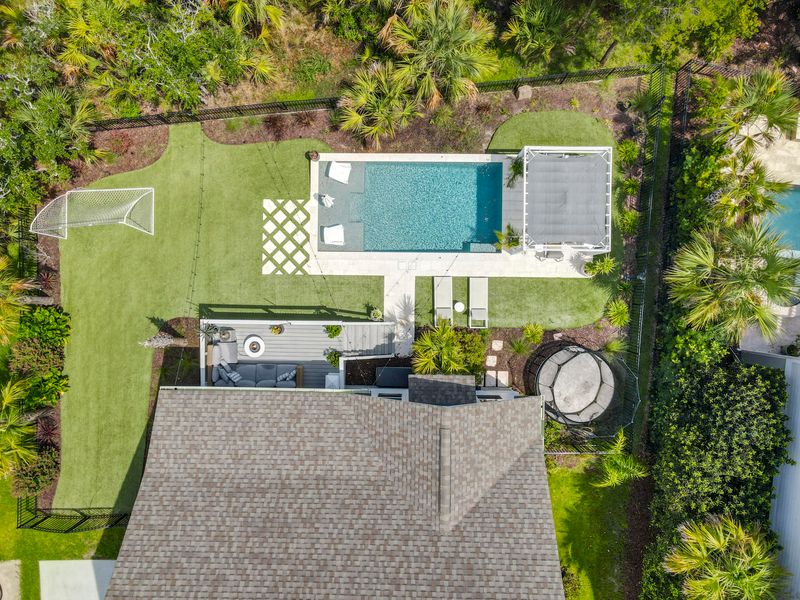 2125 Sandy Point Ln, Mount Pleasant, SC 29466