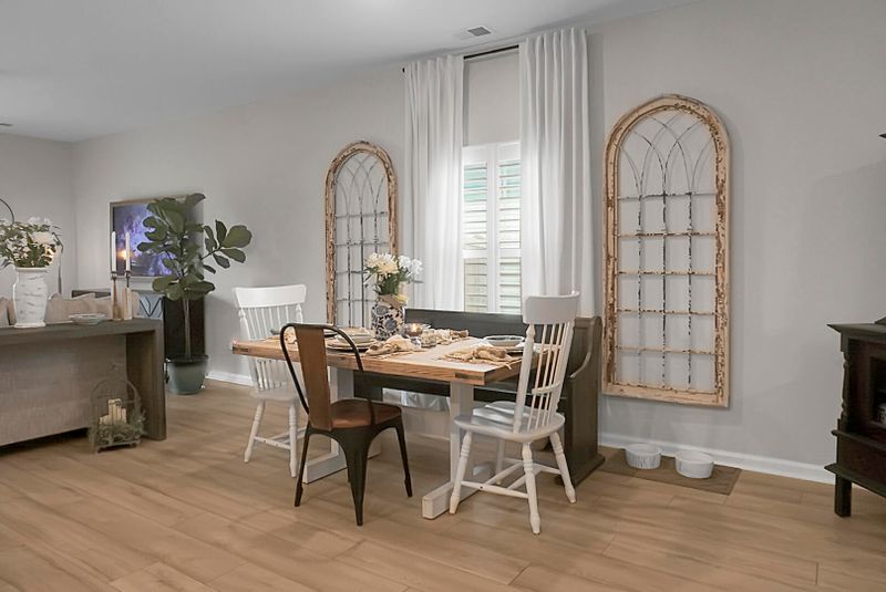576 Spanish Wells Rd, Summerville, SC 29486