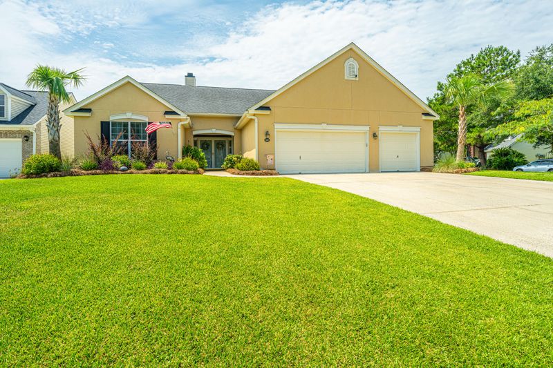 5400 Waxhaw Cir, North Charleston, SC 29420