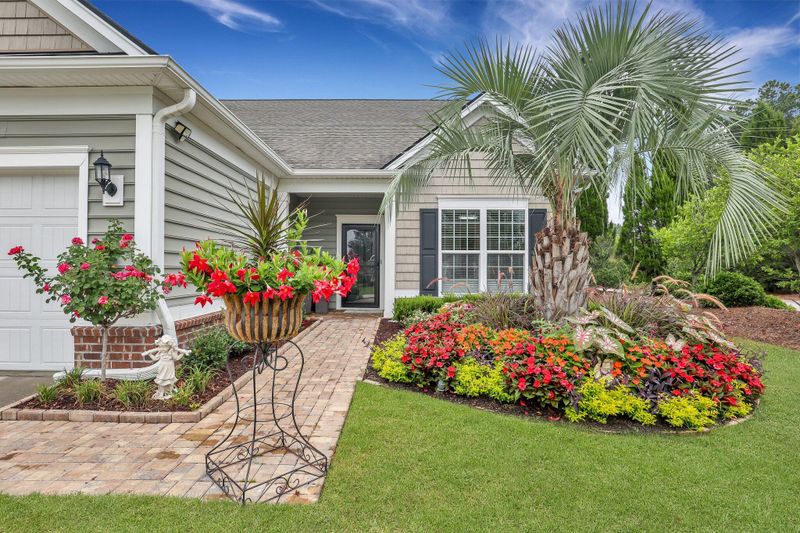 585 Eastern Isle Ave, Summerville, SC 29486