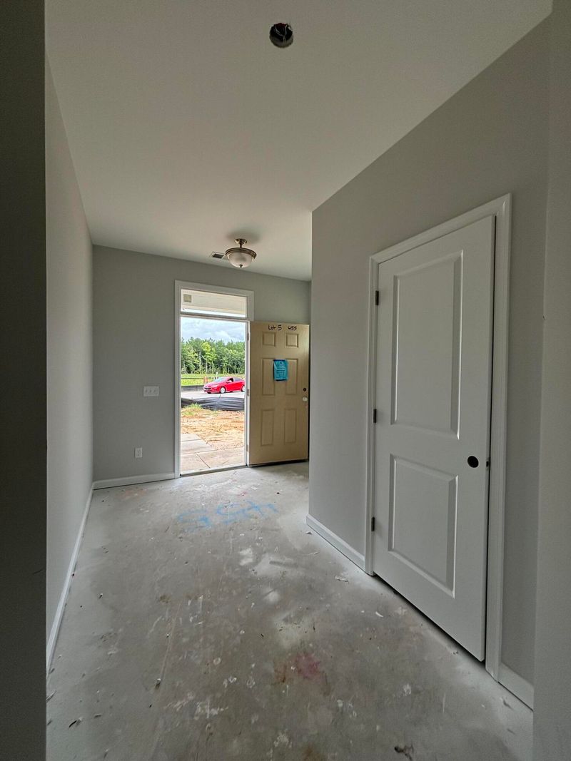 463 Duskywing Dr, Goose Creek, SC 29445