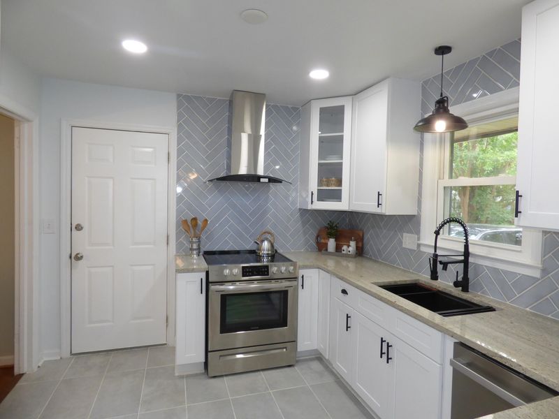 1114 Barrett Rd, Charleston, SC 29407