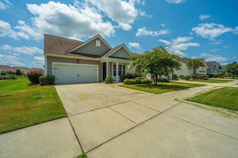 121 Harbor Trace Ln, Summerville, SC 29486