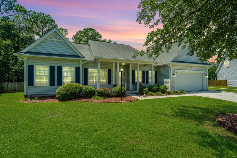 9109 Markleys Grove Blvd, Summerville, SC 29485