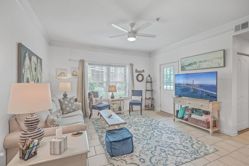 1300 Park West Blvd #201, Mount Pleasant, SC 29466