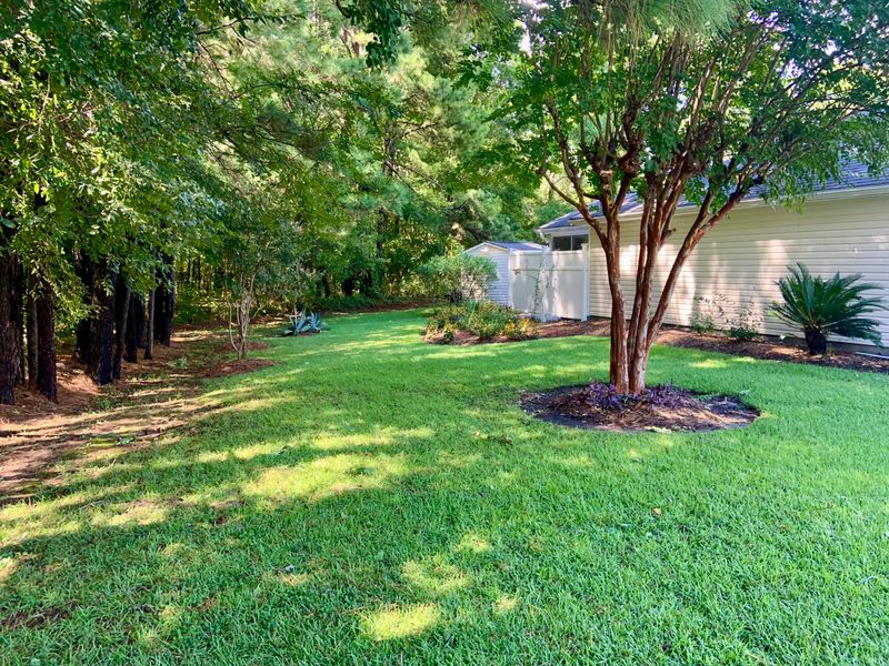 8341 Waltham Rd, North Charleston, SC 29406