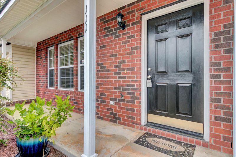 111 Macy Cir, Goose Creek, SC 29445