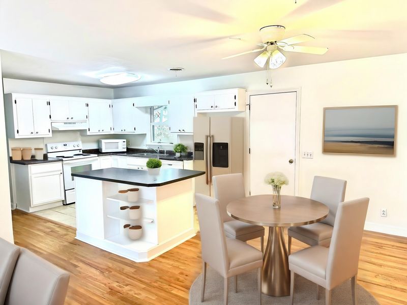 4720 Glenn St, North Charleston, SC 29405
