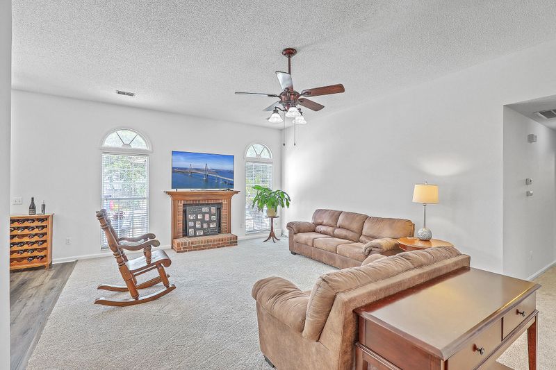304 Axeminster Ct, Goose Creek, SC 29445