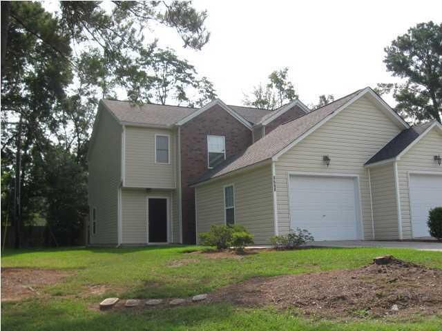 8668 Roanoke Dr, North Charleston, SC 29406