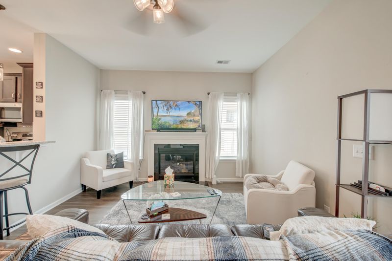 408 Viceroy Ln, Goose Creek, SC 29445