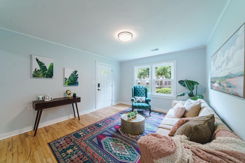 1217 Burke St, Hanahan, SC 29410