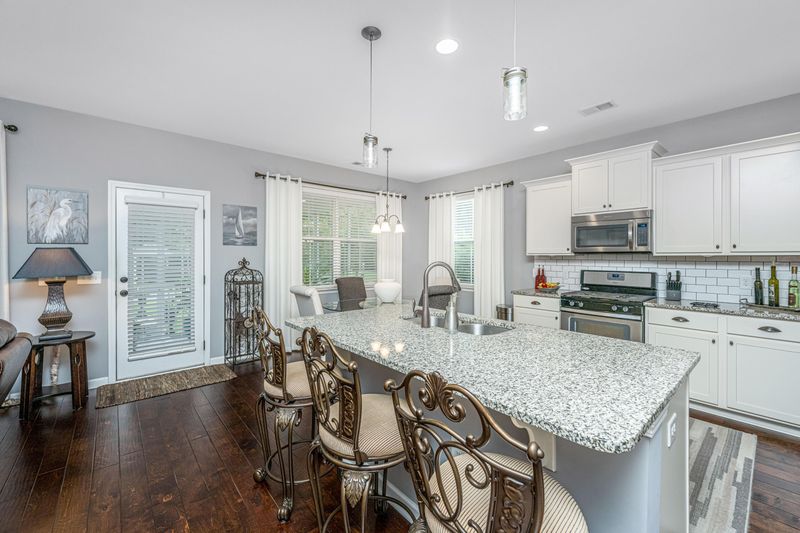 2945 Swamp Sparrow Cir, Johns Island, SC 29455