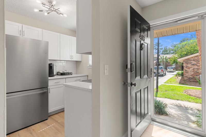 403 Andrea Ln, Hanahan, SC 29410