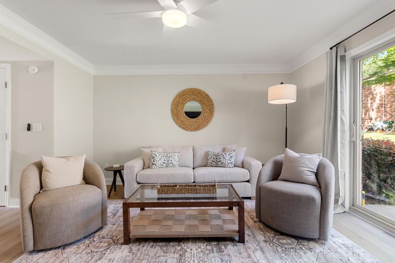 403 Andrea Ln, Hanahan, SC 29410