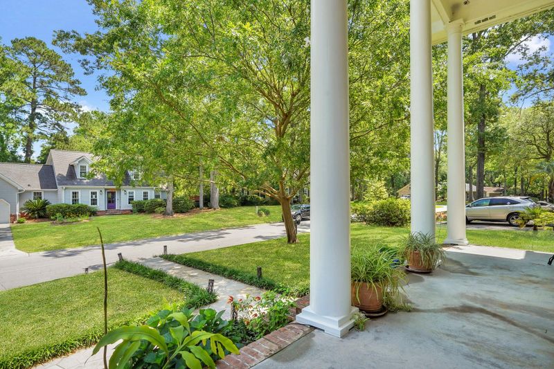112 Lakeview Dr, Summerville, SC 29485