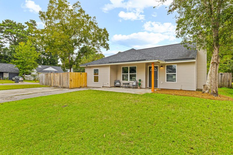 101 Robert Dr, Ladson, SC 29456