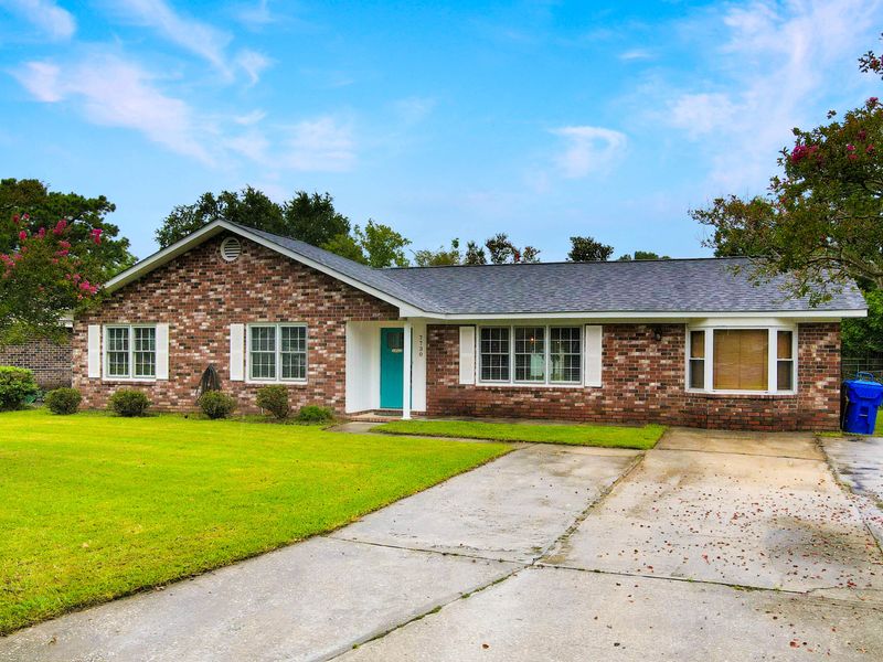 7730 Outlook Dr, North Charleston, SC 29418