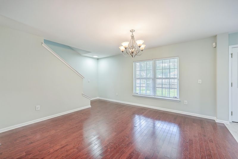 8556 Chloe Ln, North Charleston, SC 29406