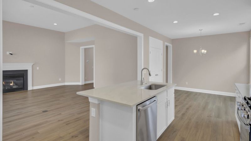 196 Collared Dove Ct, Summerville, SC 29483