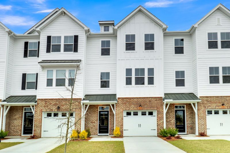 9422 Sun Fountain Dr, Summerville, SC 29485