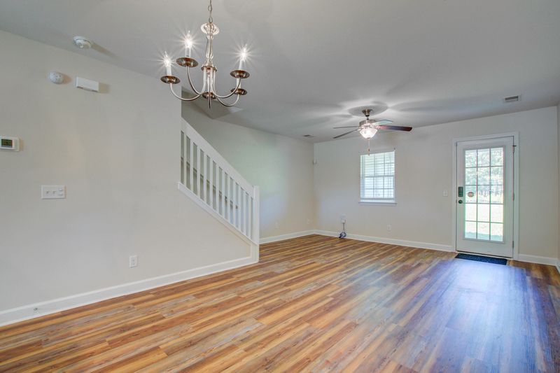 405 Truman Dr, Goose Creek, SC 29445