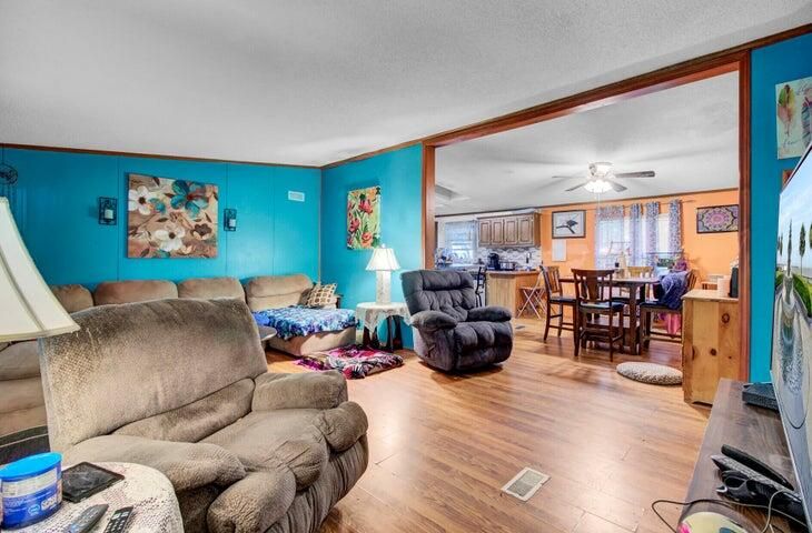 173 Rambo Dr, Summerville, SC 29483