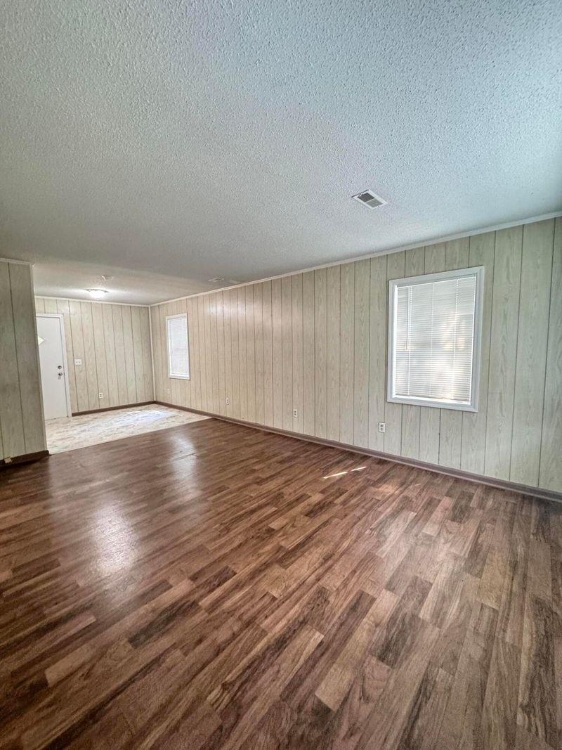 313 Pine Needle Rd, Walterboro, SC 29488