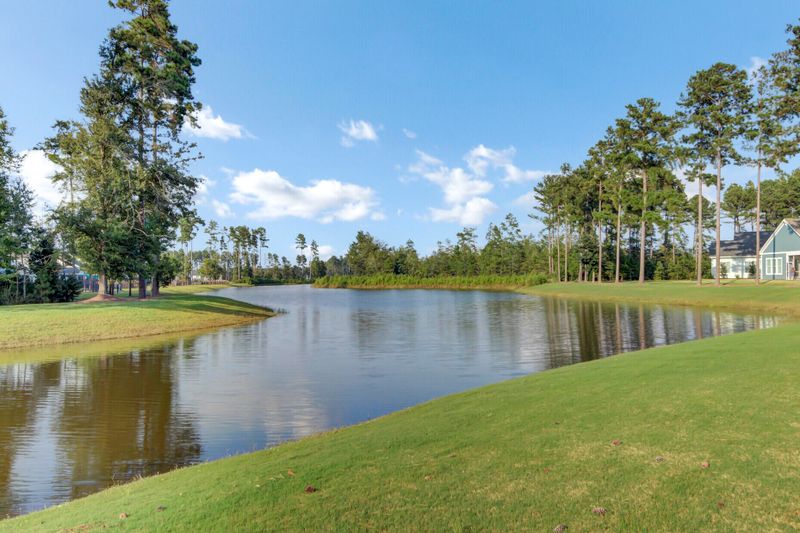 377 Tupelo Lake Dr, Summerville, SC 29486